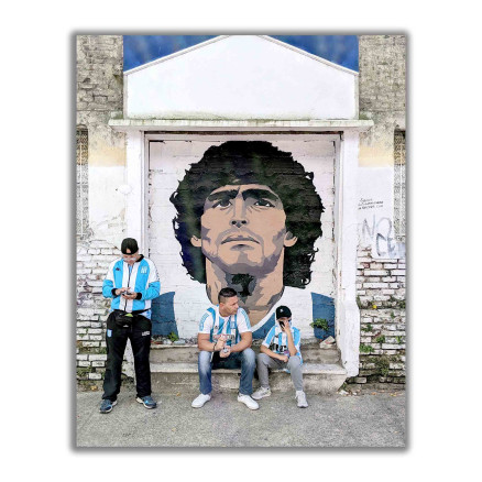Total Futbol - Maradona street art
